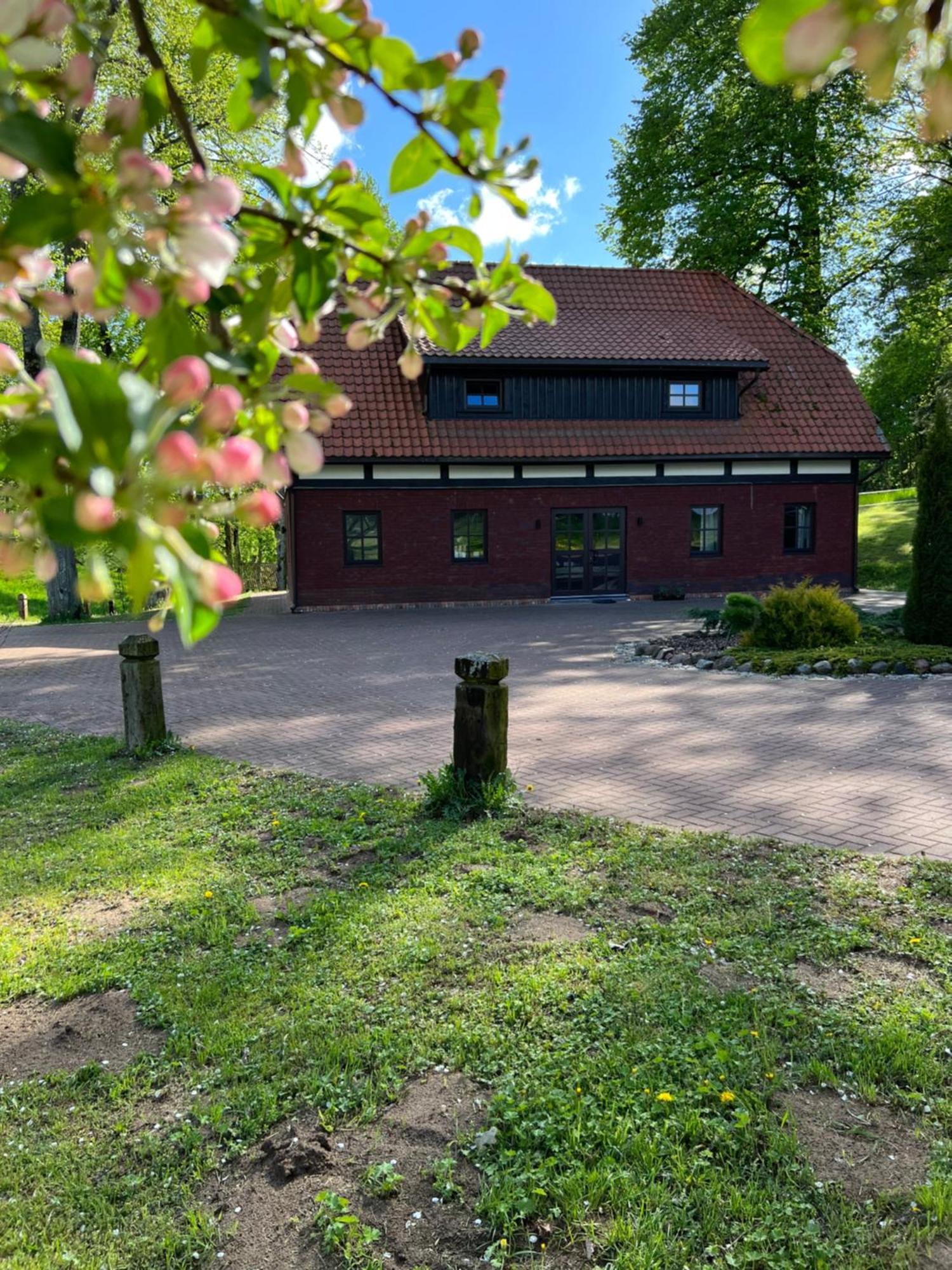 Hotel Senasis Rambynas Lumpenai Exteriér fotografie